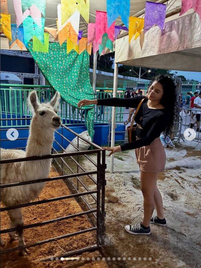 Fani w żałobie po śmierci znanej influencerki. Horror rozegrał się na drodze