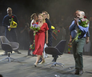Premiera spektaklu Dziewczyna z pociągu w Och-Teatrze!