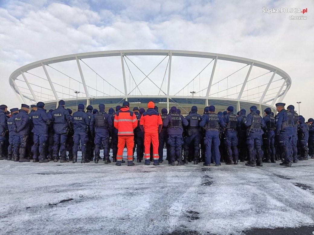 Policjanci ćwiczyli na Stadionie Śląskim w Chorzowie