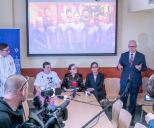 Lekarze WUM usunęli guza z wątroby poza ciałem. Pierwsza taka operacja w Polsce