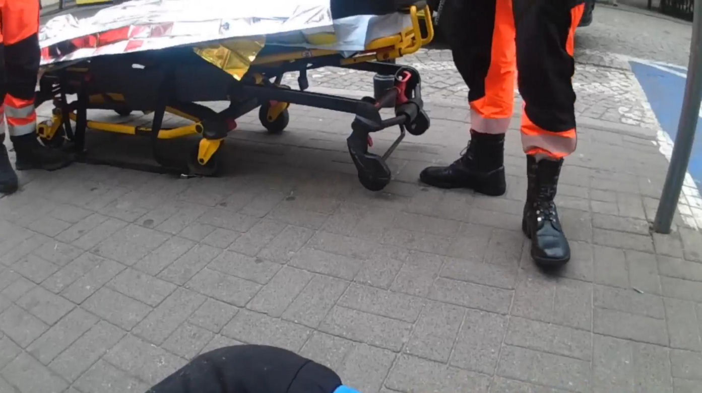 Wstrząsające nagranie obiegło sieć. Świadkowie tego dramatu nie kryli podziwu. „Szacun za to”