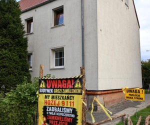 Uszkodzona kamienica przy ul. Hożej w Szczecinie