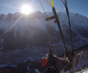 Polacy szykują się do lotu paralotnią z Mont Blanc