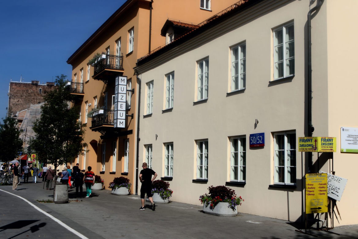 Muzeum Warszawskiej Pragi i knajpa Miś przy Targowej