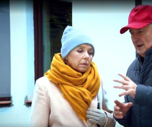 Barwy szczęścia, odc. 2243. Krystyna (Hanna Bieluszko), Jaworski (Jacek Kałucki)	