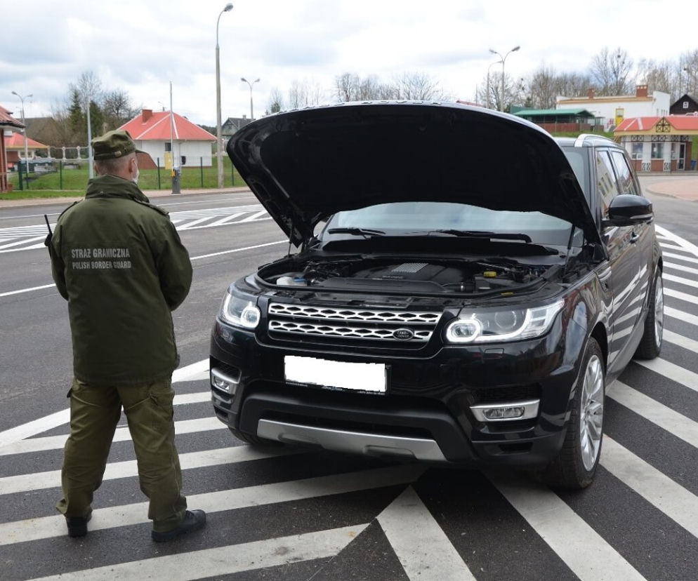 Pogranicznicy odzyskali skradzionego land rovera