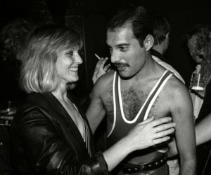 Freddie Mercury miał uwielbienie świata i miliony funtów. To, czego pragnął najbardziej, wciąż wymykało mu się z rąk