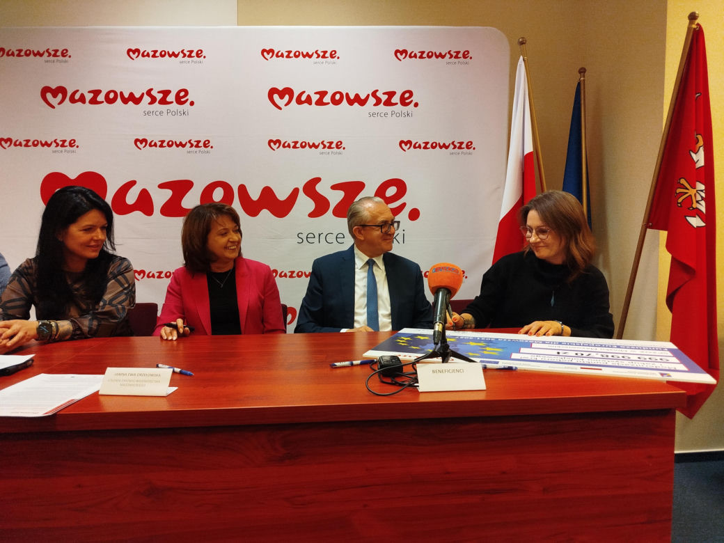 Umowy na dotacje unijne dla czterech lokalnych inwestycji w subregionie siedleckim i powiecie mińskim zostały już podpisane!