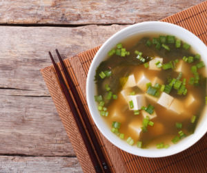 Zupa miso z tofu