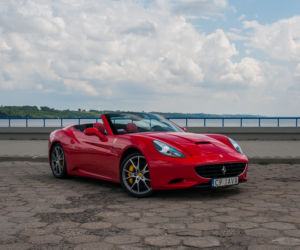 Ferrari California 4.3 490 KM 7AT