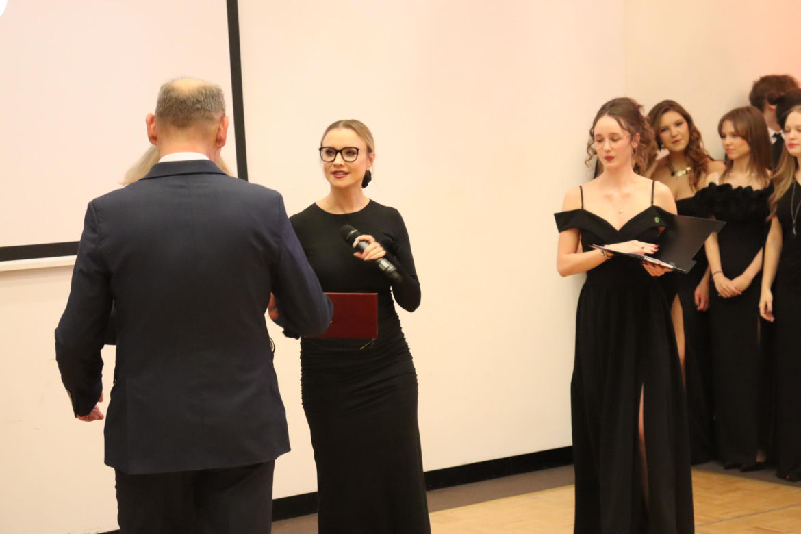 Studniówka V Liceum Ogólnokształcące w Poznaniu -