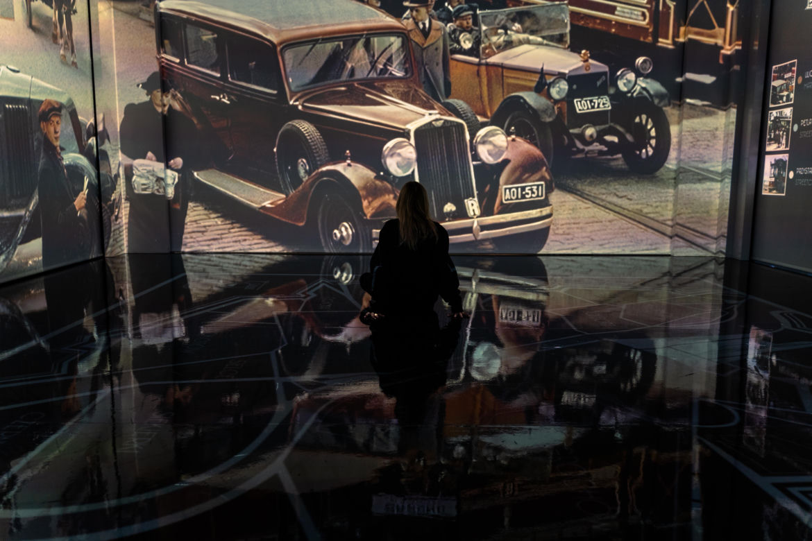 Wystawa "Retro Warszawa"