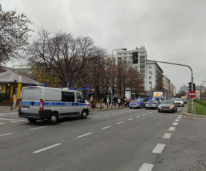 Ogromna awantura na ul. Puławskiej. Zablokowali furgonetkę antyaborcyjną 