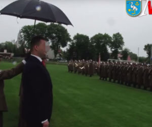 Pupil Macierewicza Wyciągnął z wojska miliony zlotych