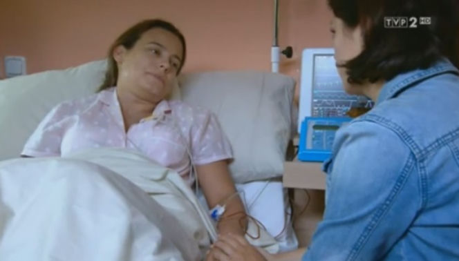M jak miłość odc. 1028. Magda (Anna Mucha), Kinga (Katarzyna Cichopek)