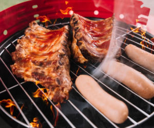 Czy w piątek 1 maja można jeść mięso? Co mówi Kościół o grillowaniu tego dnia?