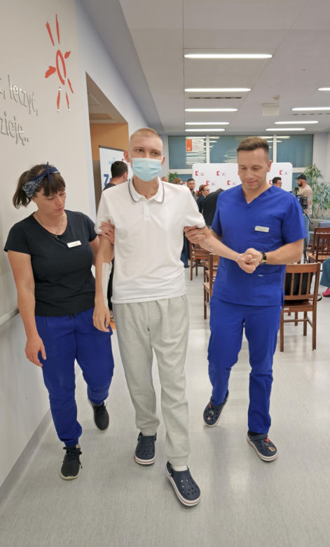 Kacpra prawie wykończyła grypa. Dostał nowe płuca i dzięki temu dożył do swojej "osiemnastki"