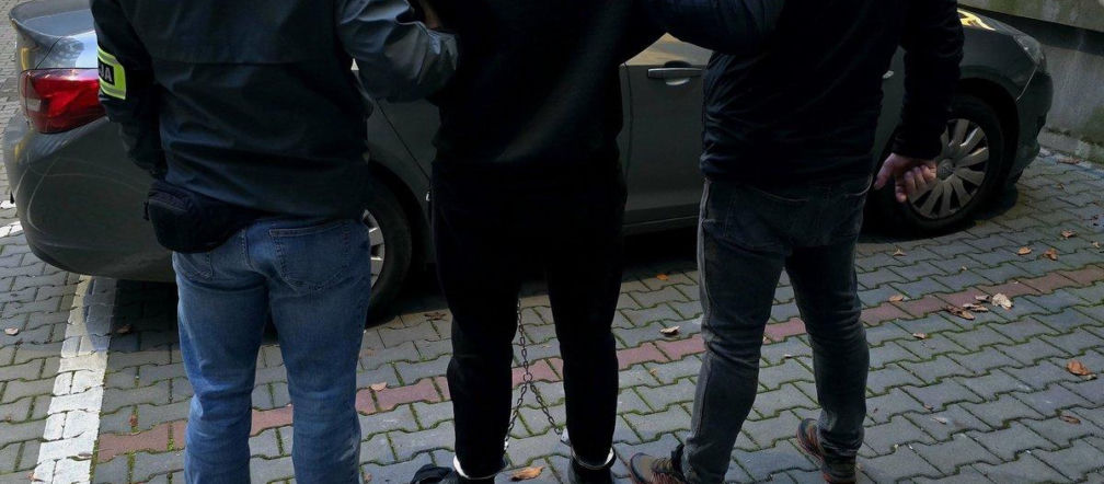 O krok od tragedii kolejowej. Mężczyzna odczepił wagon pociągu towarowego