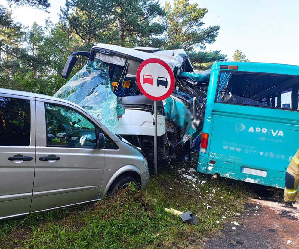 Zderzenie dwóch autkarów w Dźwirzynie pod Kołobrzegiem