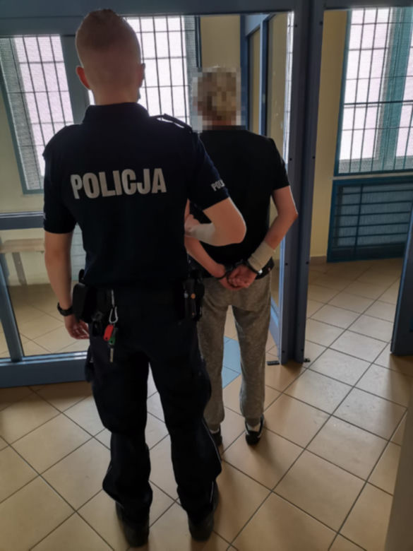 Pijana para rozbiła się w Konstancinie 