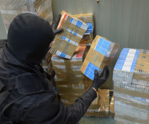 Czarna Białostocka, Białystok. Podlaska KAS przechwyciła nielegalne papierosy [ZDJĘCIA]