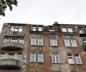 Urzędnicy zabrali nam dach