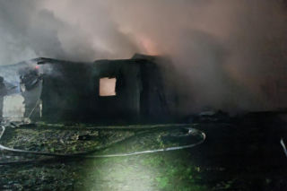 W pożarze zginęła młoda kobieta. Ogień został zaprószony od papierosa