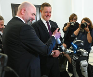 Robot humanoidalny Edward Warchocki w Sejmie