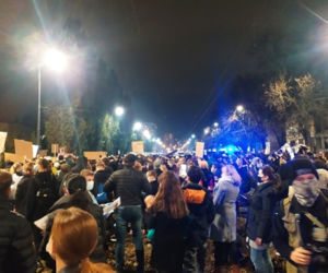 #PiekłoKobiet: Protest na warszawskim Żoliborzu