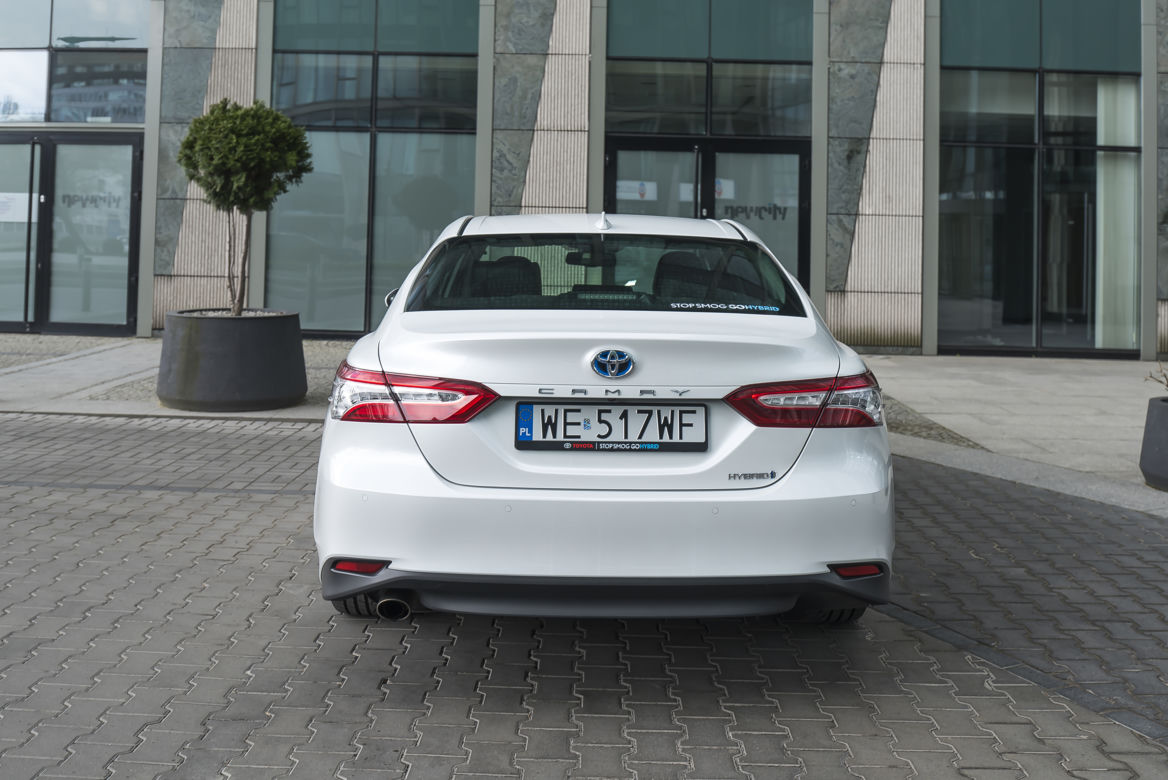 Toyota Camry 2.5 Hybrid 218 KM e-CVT Executive + VIP