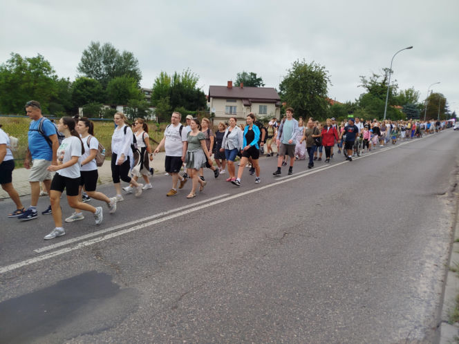 Siedleccy pielgrzymi są już w drodze na Jasną Górę. 46. pielgrzymka piesza z Siedlec do Częstochowy wyruszyła 2 sierpnia