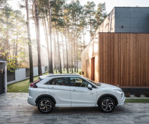 Mitsubishi Eclipse Cross PHEV (2021)