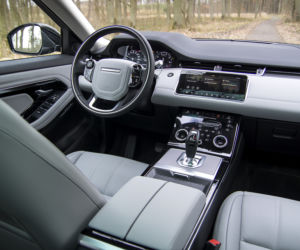 Range Rover Evoque 2.0 P250 AWD SE