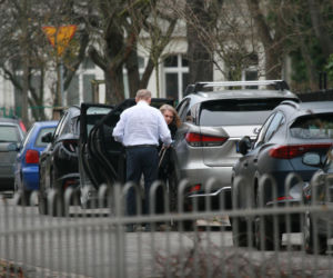 Premier Donald Tusk ruszył na pomoc żonie