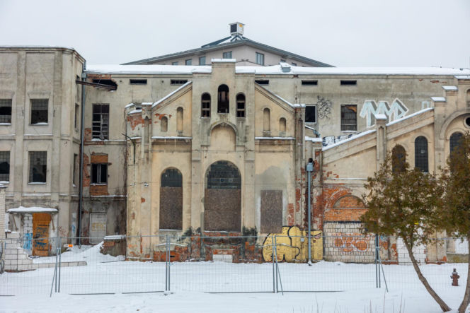 Ruiny fabryki przy Okopowej 78 w Warszawie