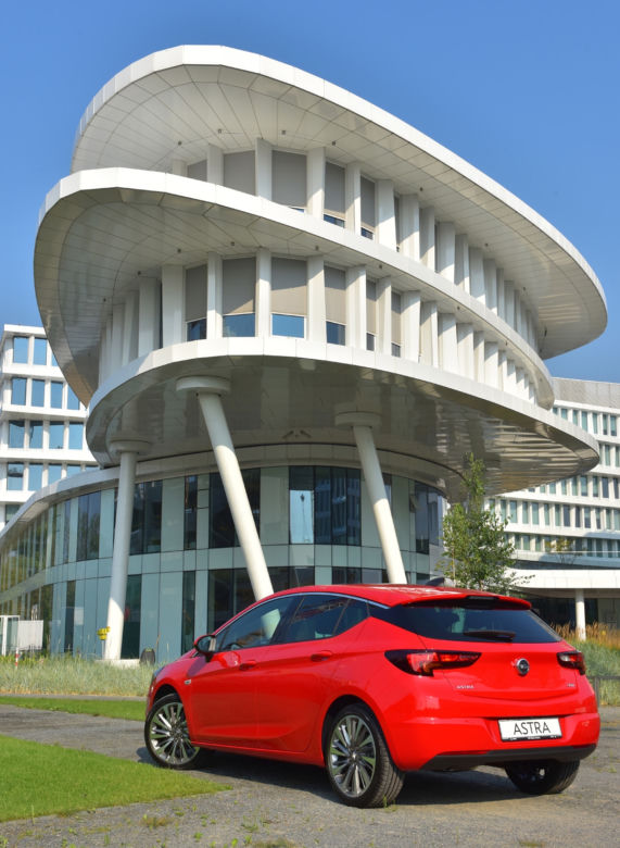 Opel Astra V