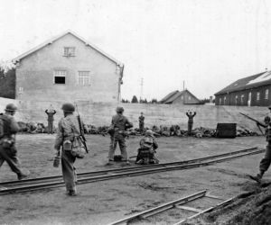 Obóz koncentracyjny w Dachau. Poligon doświadczalny nazistów