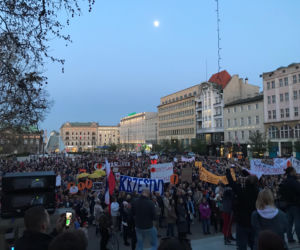 Łańcuch Światła na pl. Wolności