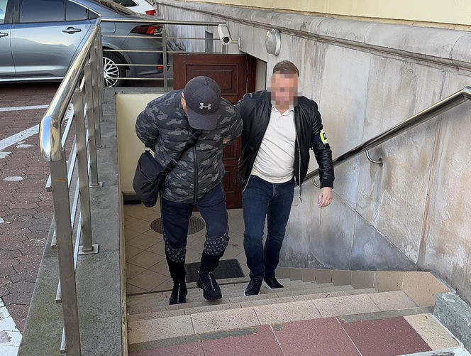 Ścigani przez międzynarodową policję zatrzymani w Warszawie. To nimi interesował się m.in. Interpol