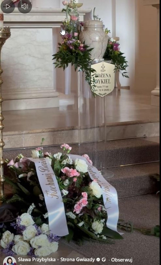 Pogrzeb Bożeny Dykiel przyciągnął tłumy. Pojawił się wieniec od Sławy Przybylskiej