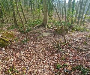 Wieża Baresela nad Jeziorem Szmaragdowym