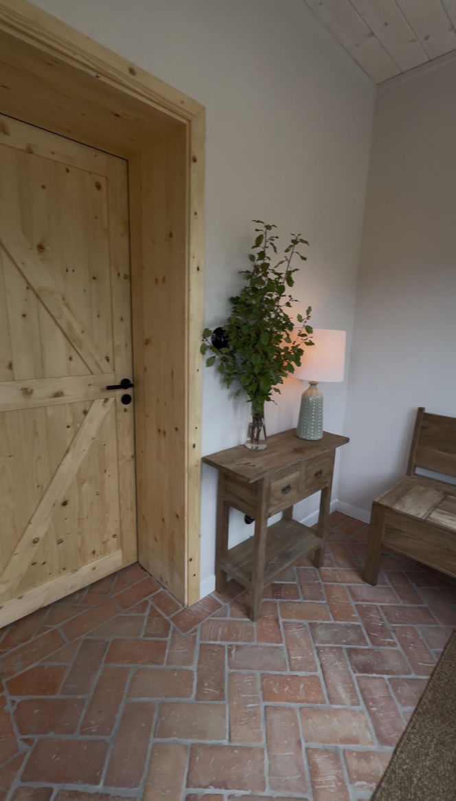 Remont drewnianej chaty w Tropiu (woj. małopolskie)