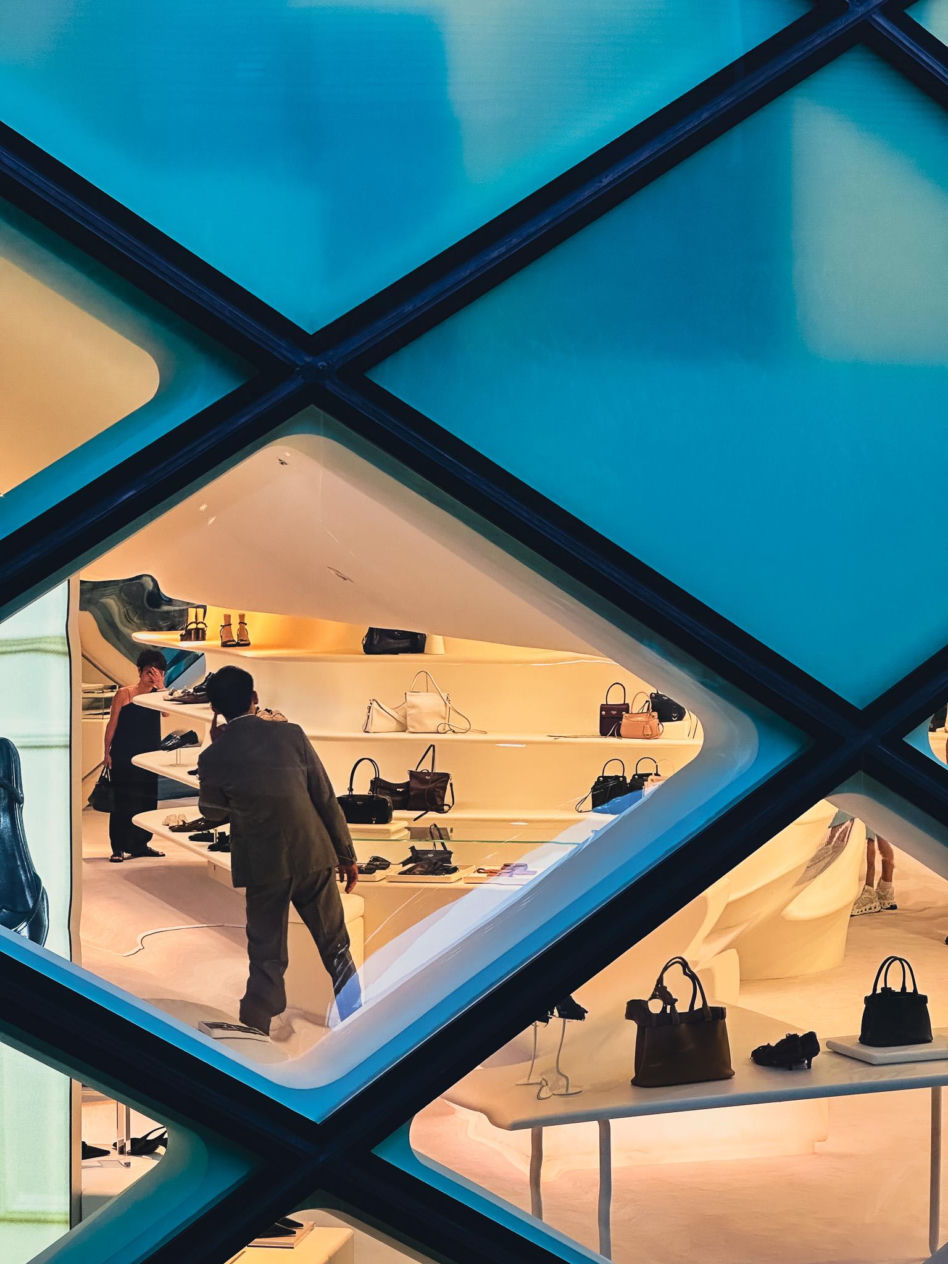 178 Prada Aoyama