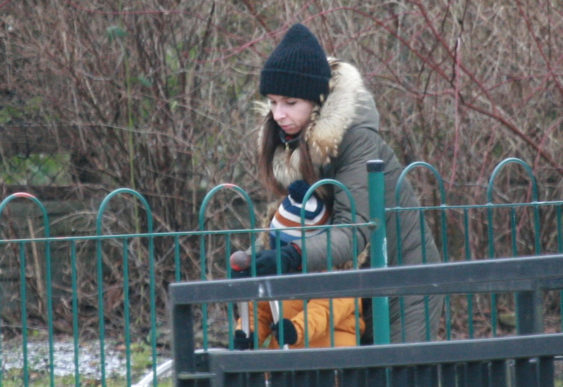 Marta Kaczyńska z synkiem na spacerze