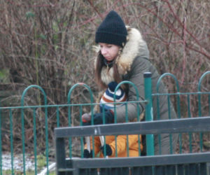 Marta Kaczyńska z synkiem na spacerze