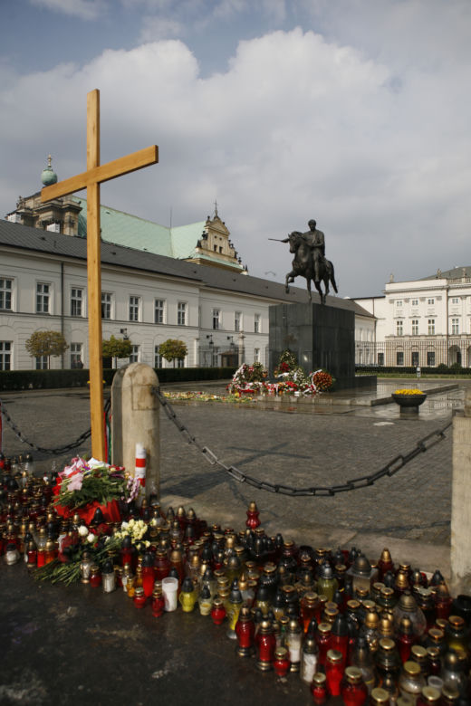 21 lipca - Historia krzyża z Krakowskiego Przedmieścia w obrazkach