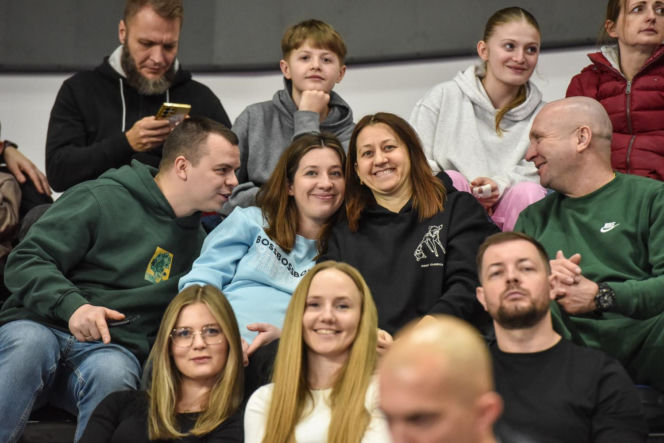 Halowe mistrzostwa Polski w Kujawsko-Pomorskiej Arenie Toruń. Zdjęcia kibiców i zawodników