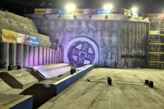 Kinga przebiła górę! Maszyna wydrążyła kolejowy tunel ewakuacyjny pod Pisarzową. To część przebudowy linii 104 Limanowa - Klęczany