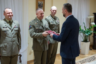 Nowy dowódca CyberWojsk. Gen. bryg. Mariusz Chmielewski na czele cyfrowej obrony