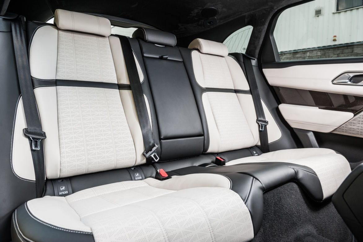 Range Rover Velar First Edition D300 HSE